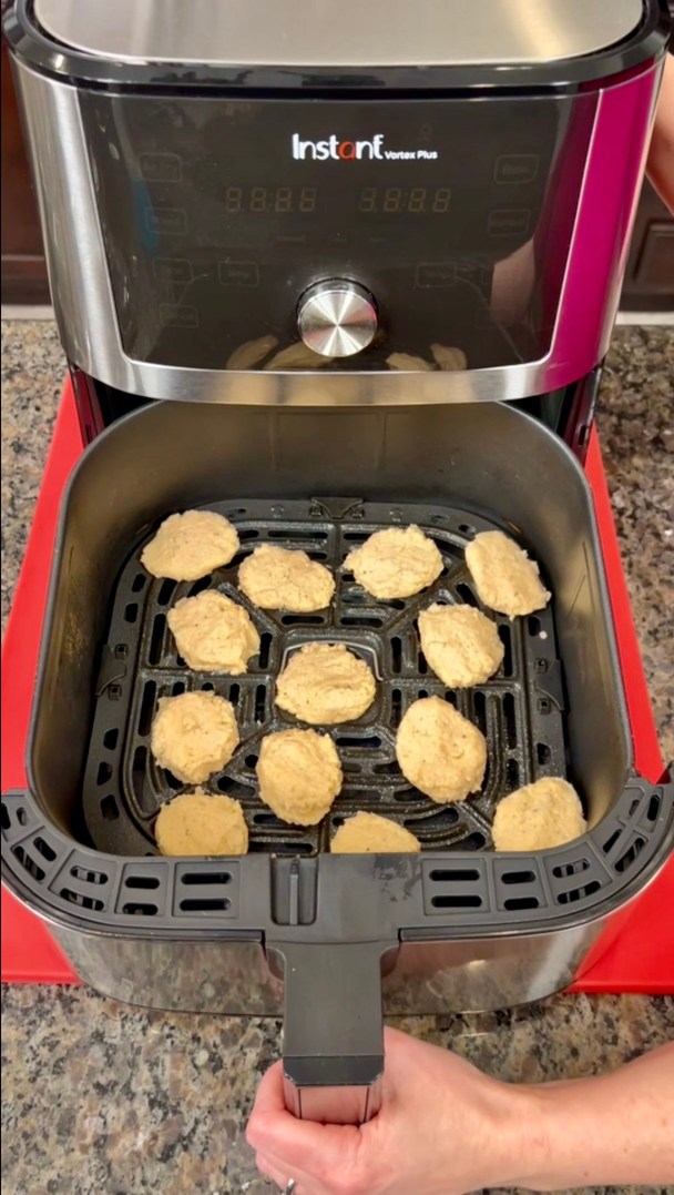 3 Ingredient Chicken Nuggets! (low carb)