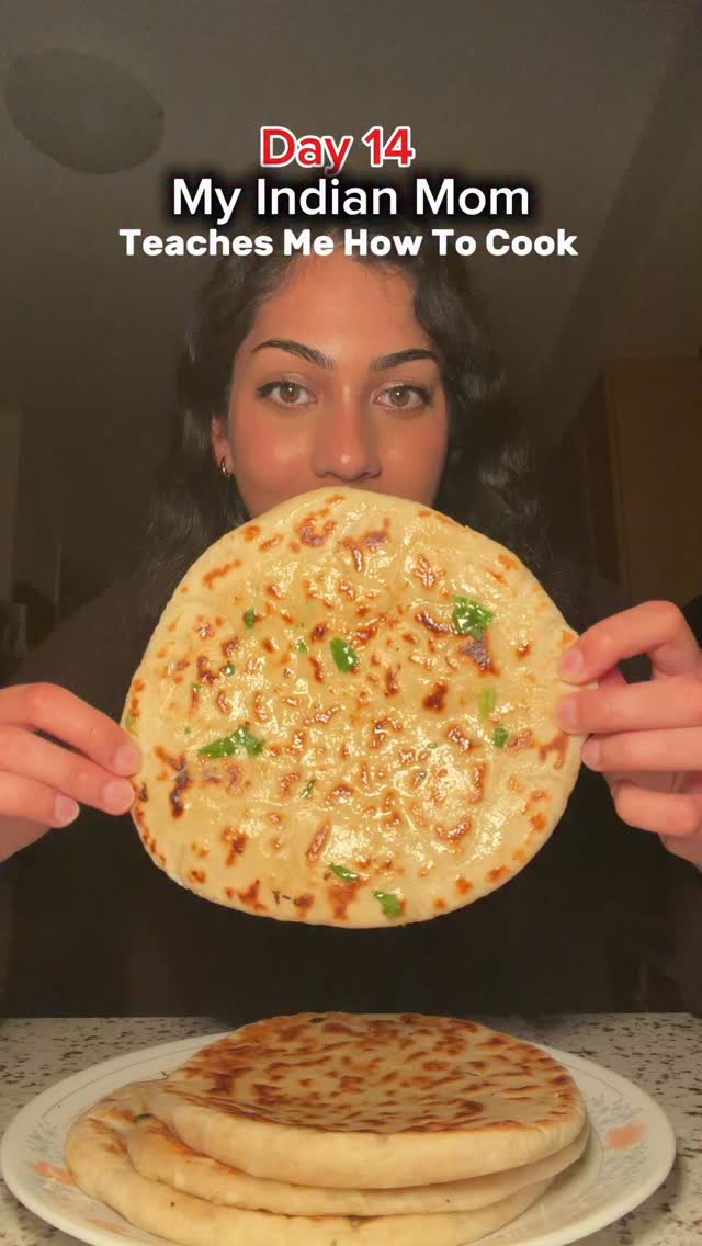 Cheesy Garlic Naan