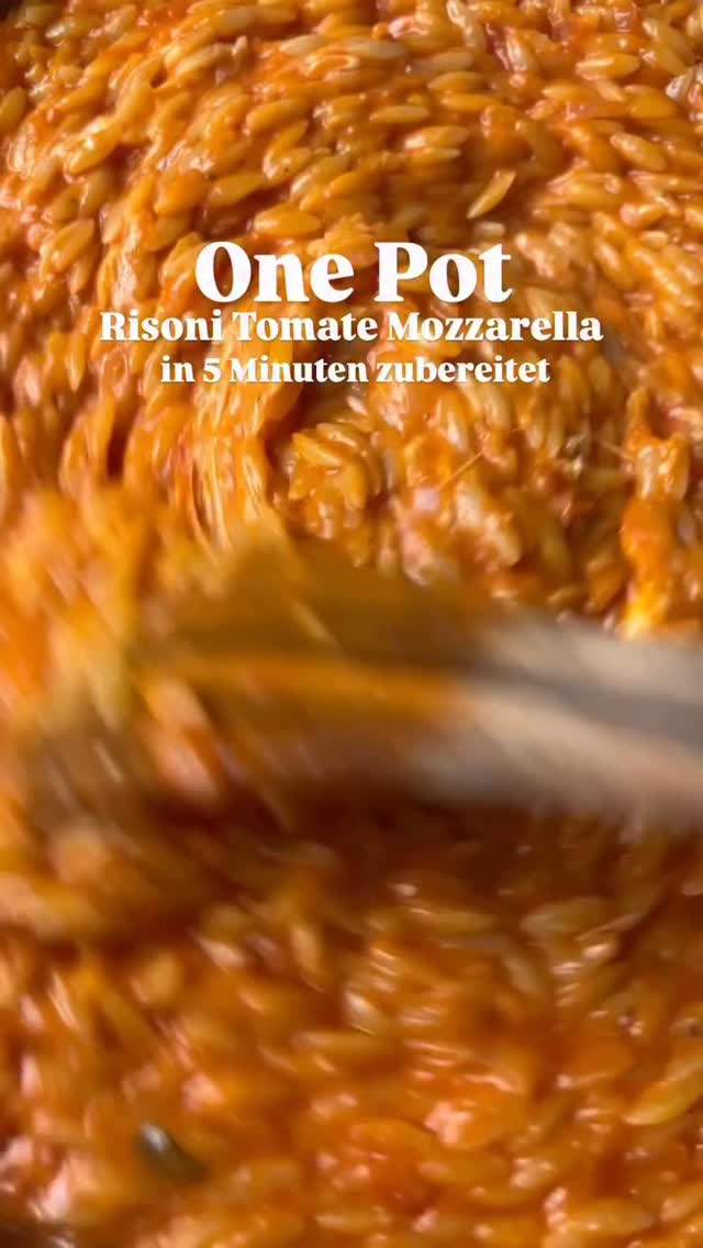 One Pot Risoni Tomate Mozzarella