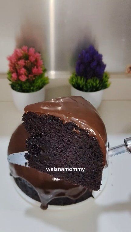 Super Moist Chocolate Cake