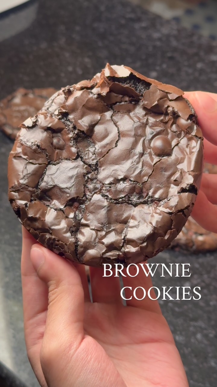 Best Ever Fudgy Brownie Cookies (Crackly Top)