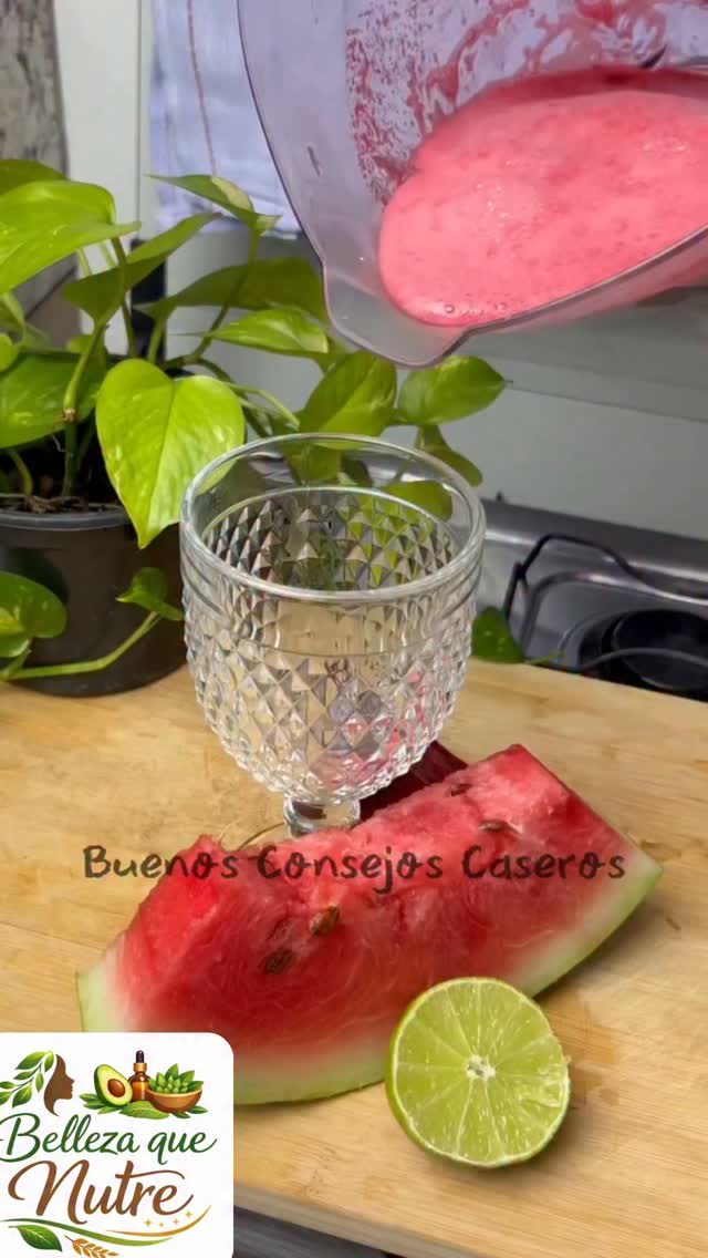 Sandía, Remolacha, Jugo de Limón y Agua Refrescante