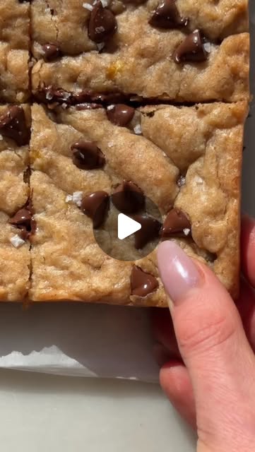 Banana Bread Blondies
