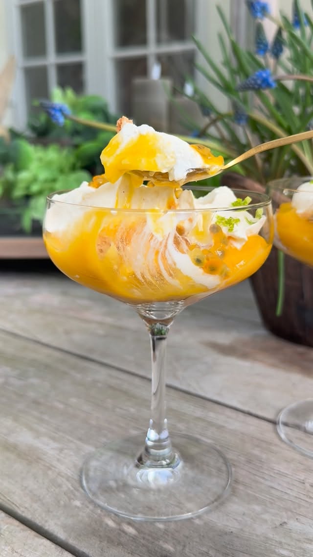 Trifli med mango, passionsfrugt og lime