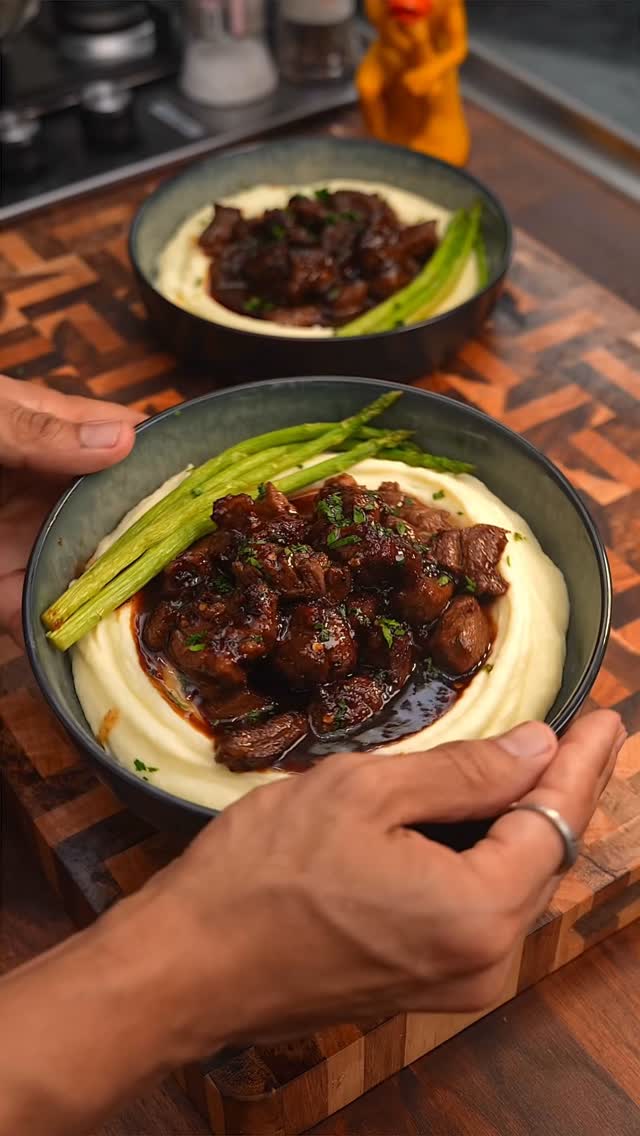 Steak Bites with Mashed Potato