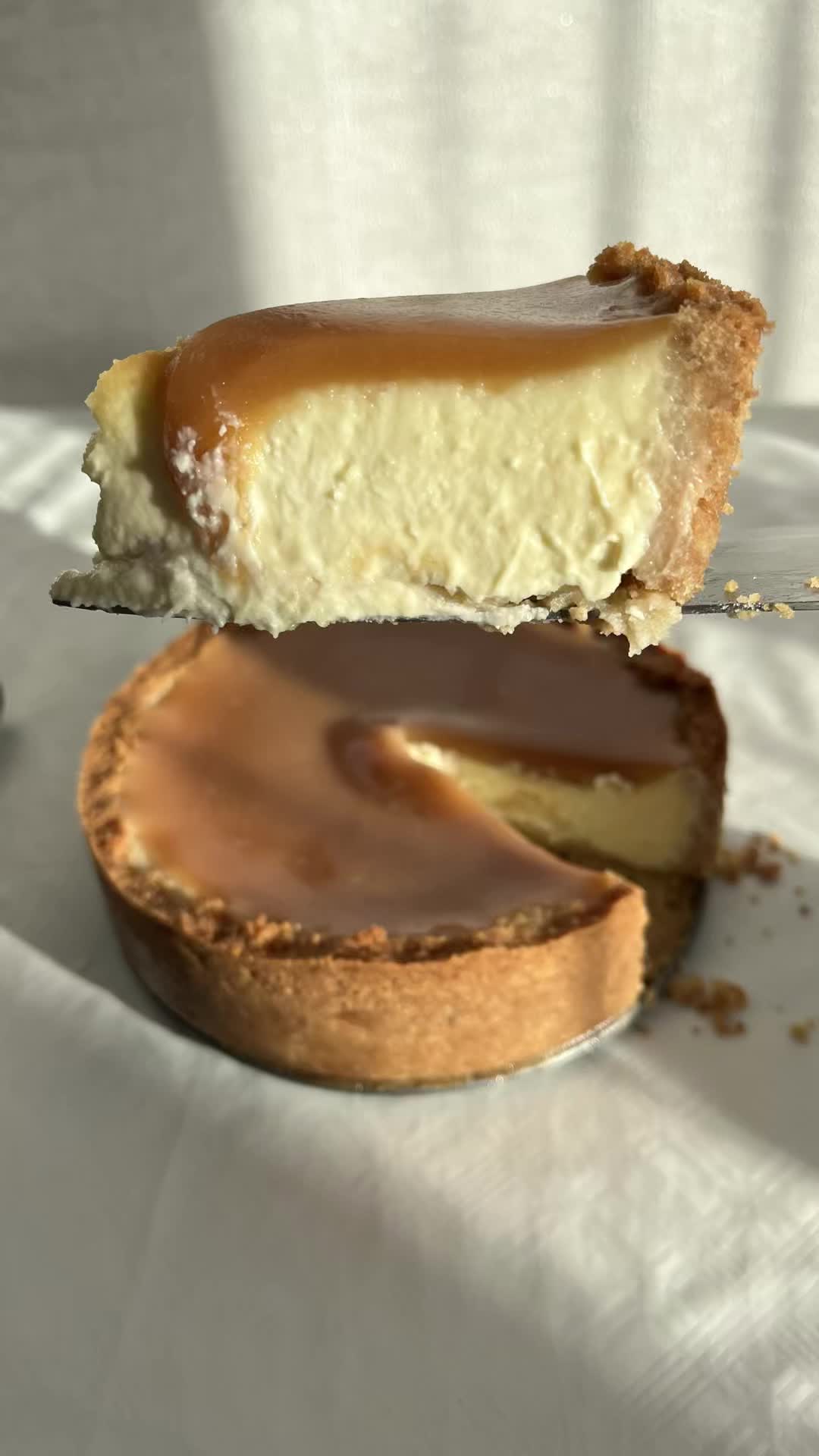 Чизкейк с карамелью