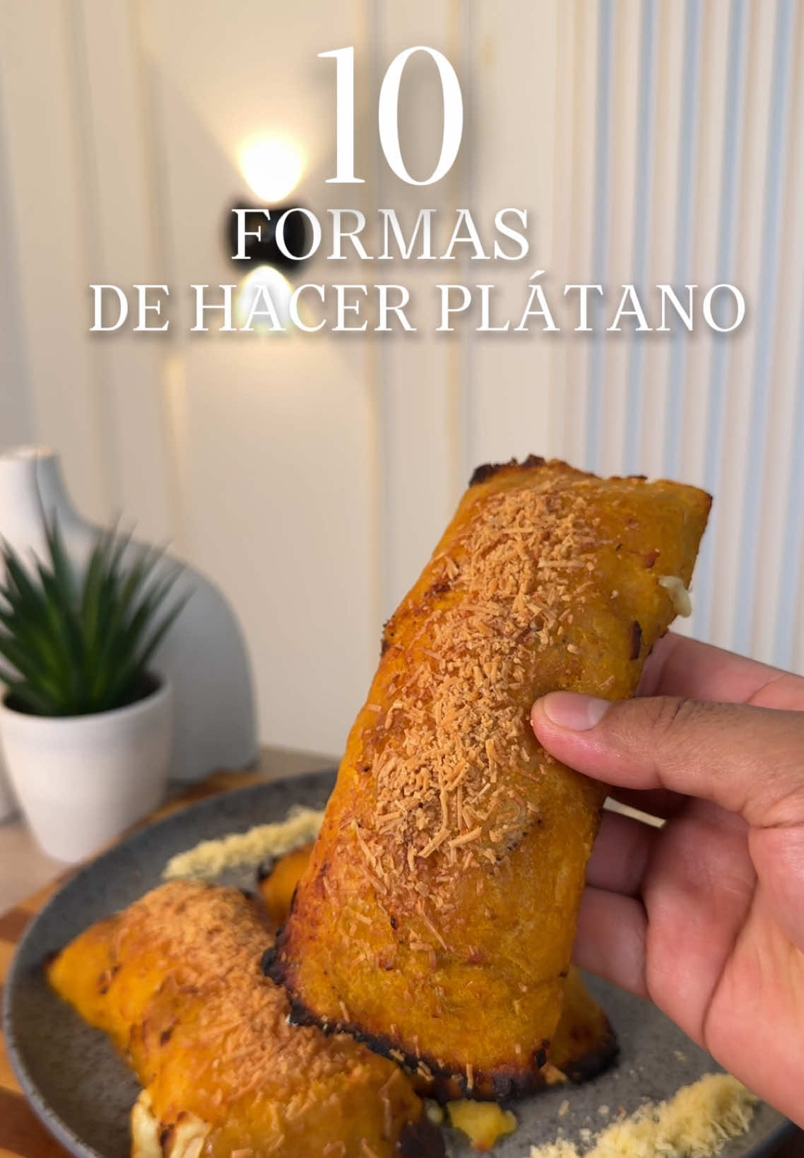 Rollitos de plátano (rellenos de jamón y queso)