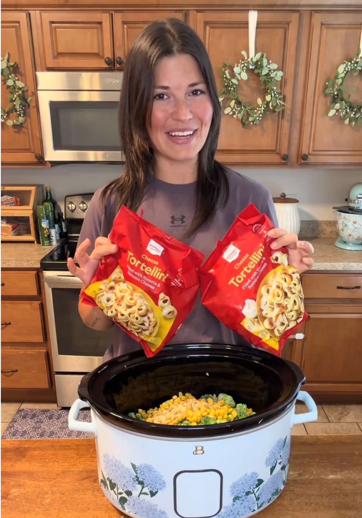 Crock Pot Garden Vegetable Tortellini