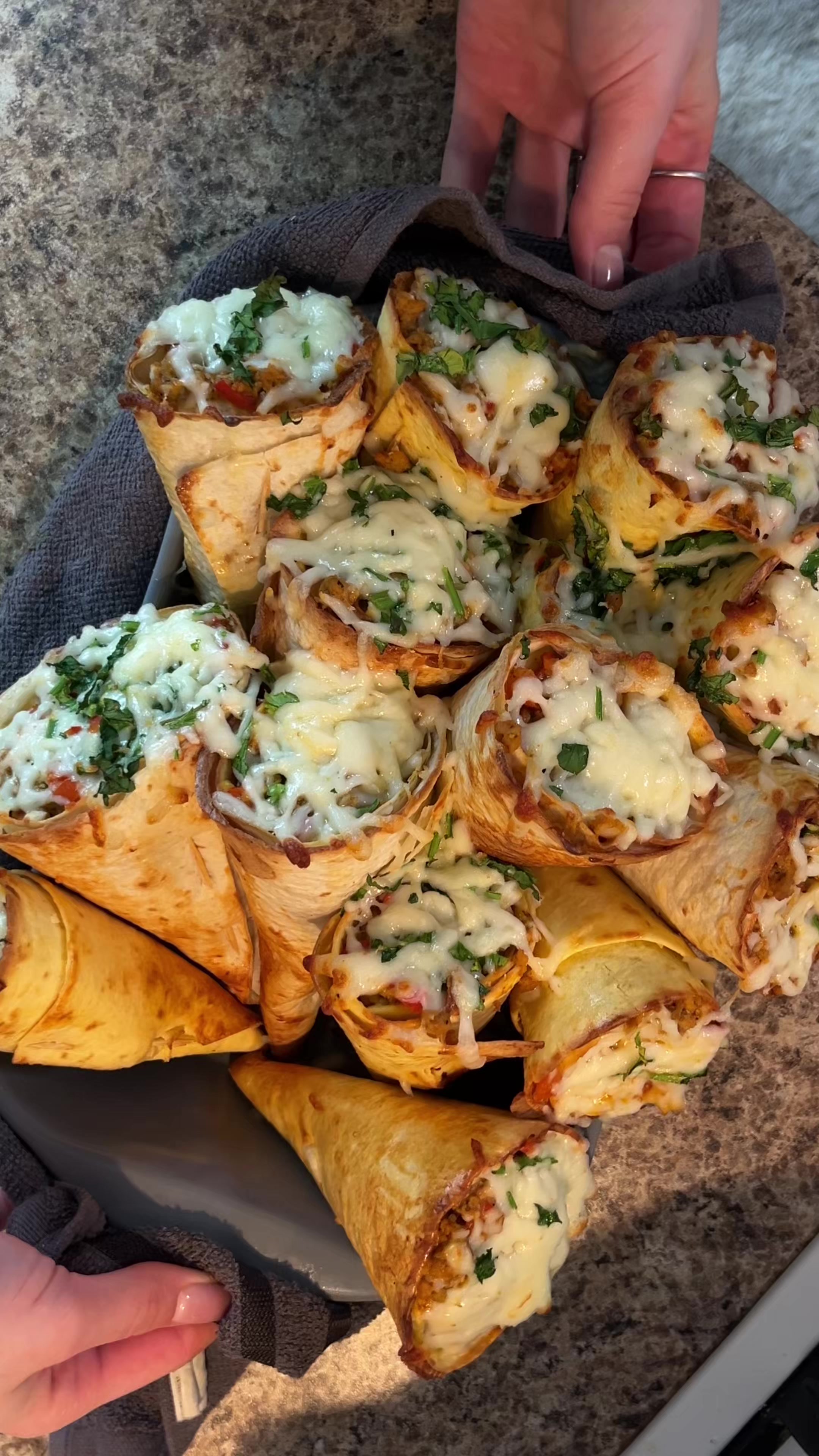 Пикантные конусы с мясом